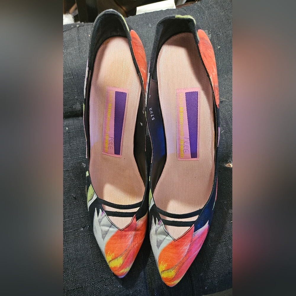 Susan bennis floral heels